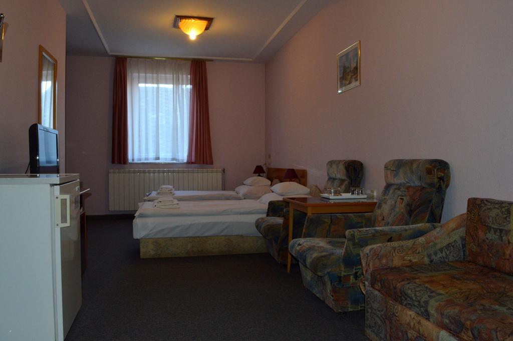 Apollo Motel Kecskemét Zimmer foto